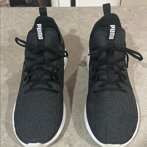 PUMA Men's Black and White Athletic Shoes